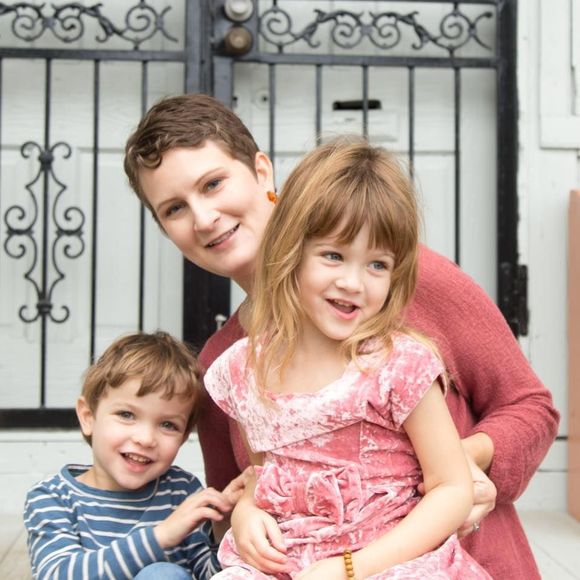 Meet your Posher, Kris - Picture 1 of 1